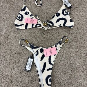 Pretty little thing never worn